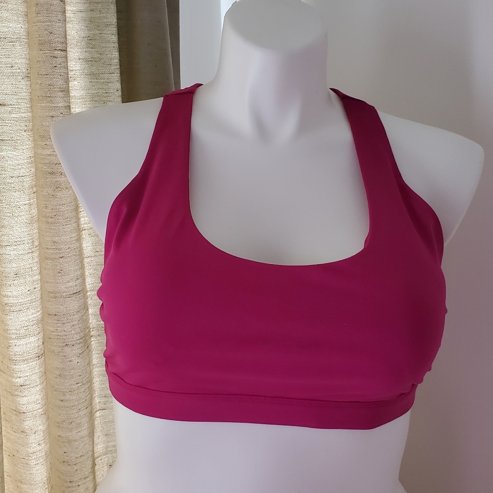 NWT Fabletics Kessler Medium Impacr Sports bra